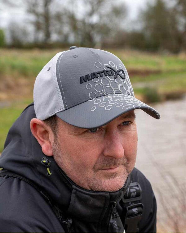 Matrix gorra gris