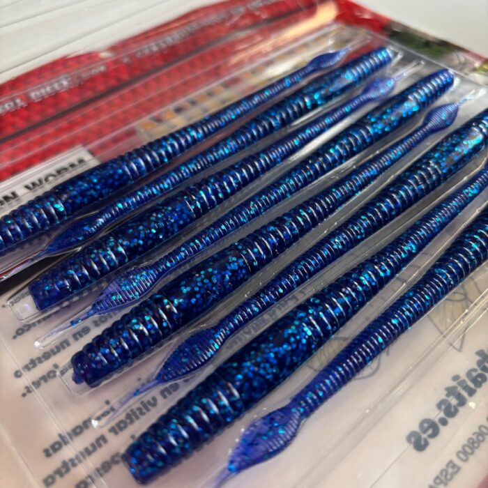 motion-worm-junebug-blue-flake-quinvaco