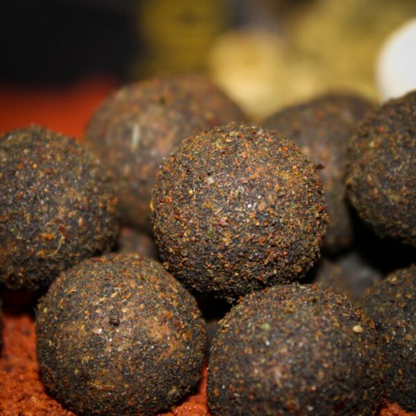 Tuna Spirulina Boilies Gold 20 mm